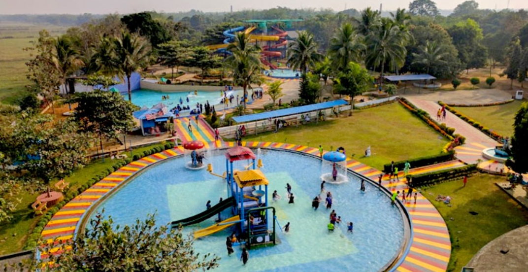 Ocean World Water...